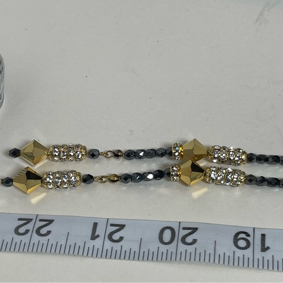 Gorgeous Lariat Necklace with sparkling black, gold tone and rhinestones accents - Picture 6 of 8